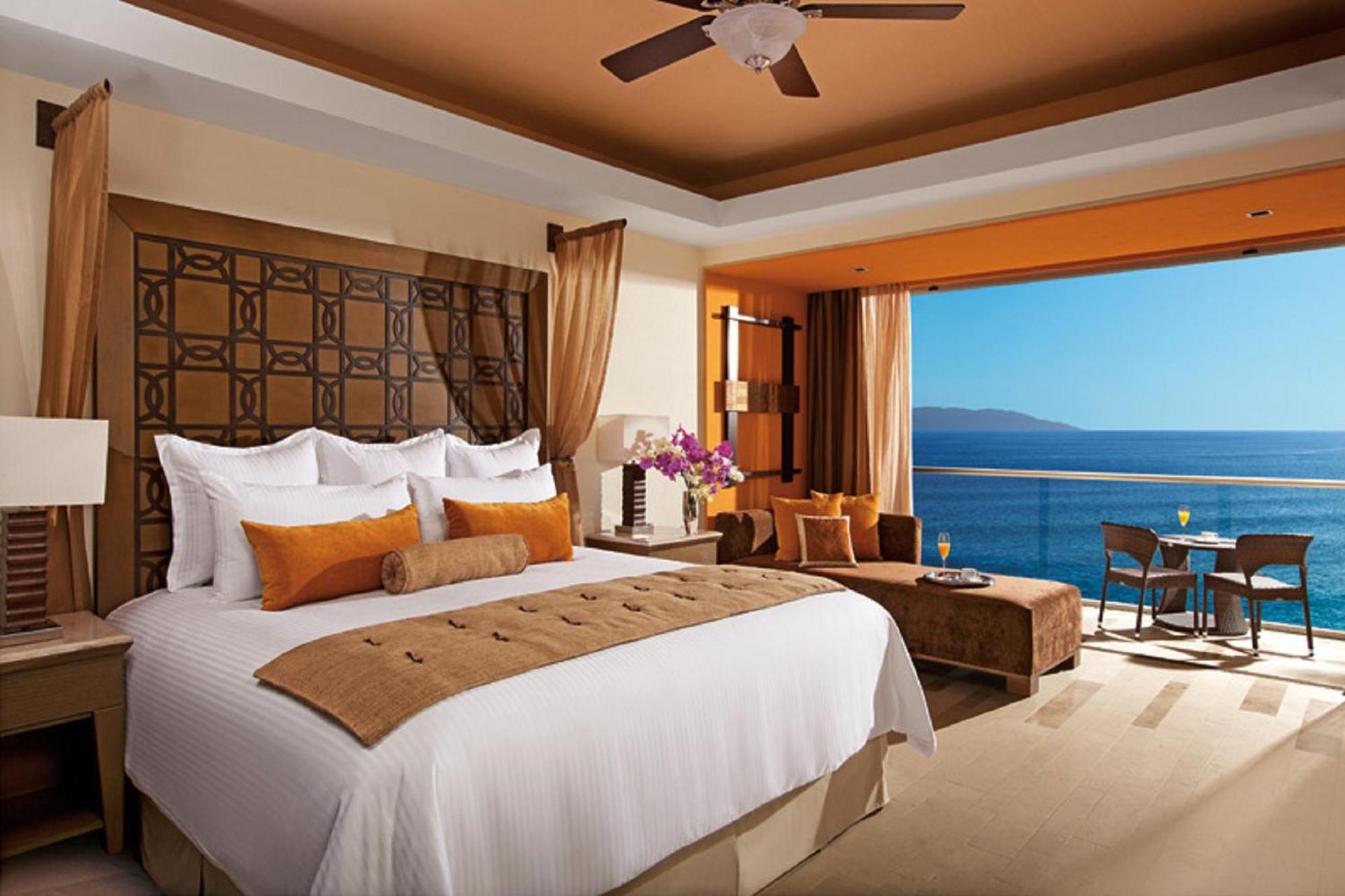 Preferred Club Junior Suite Ocean View King