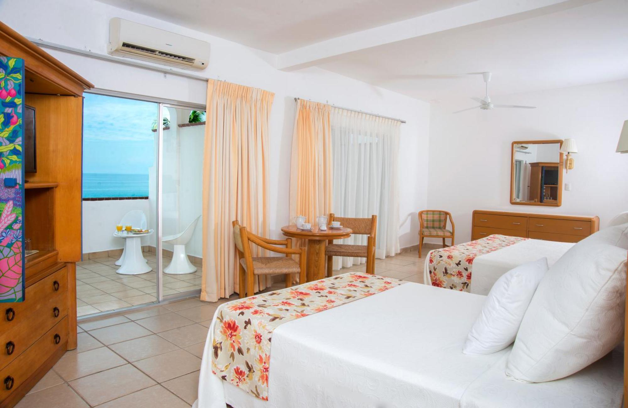 Deluxe Twin Room Sea View