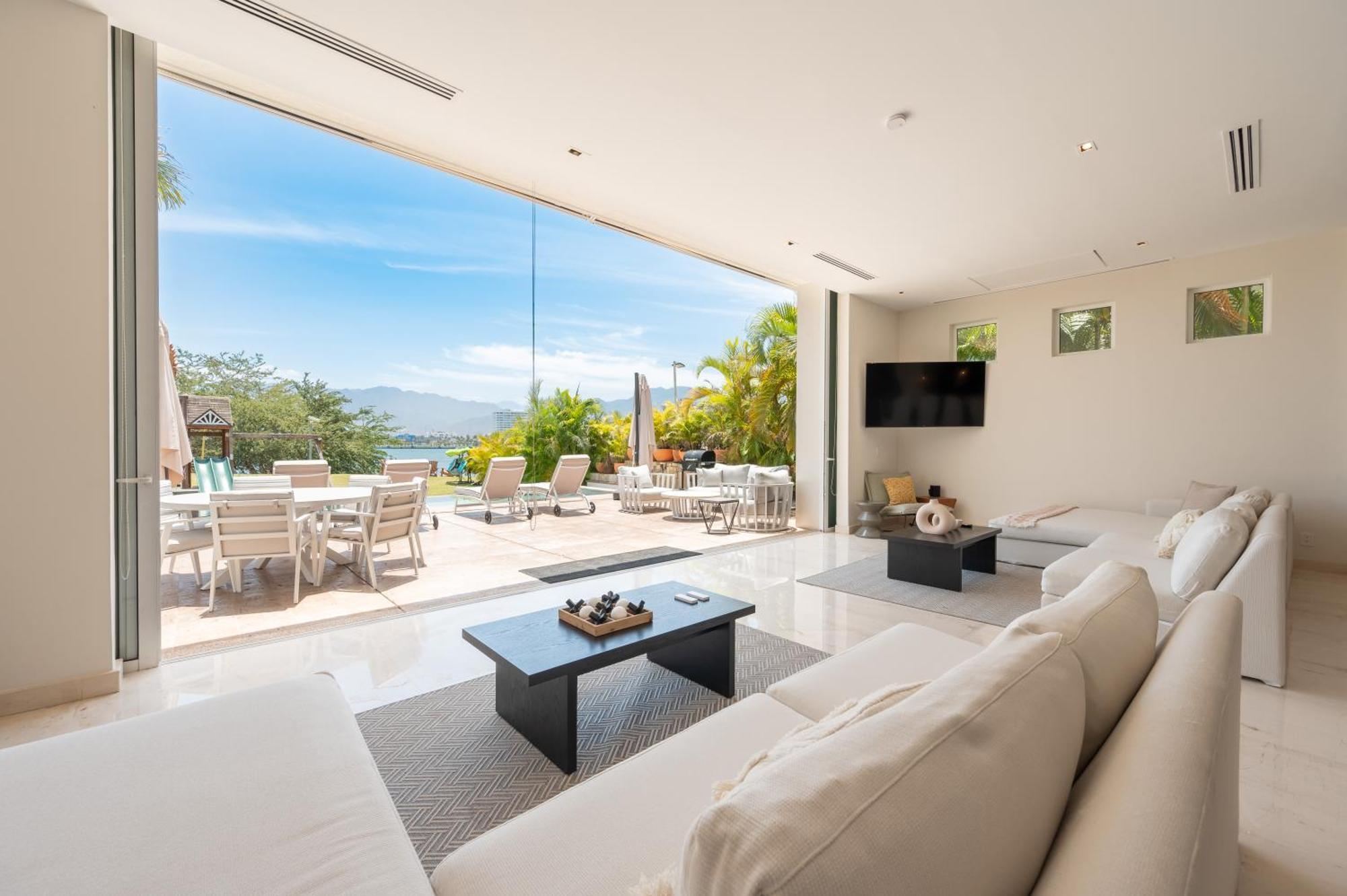 Deluxe Villa