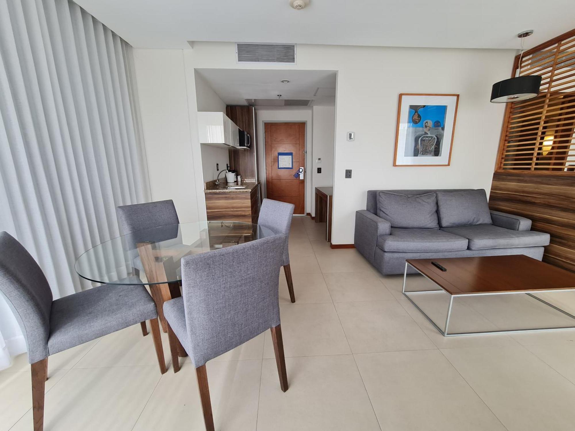 King Suite Balcony City View Top Floor