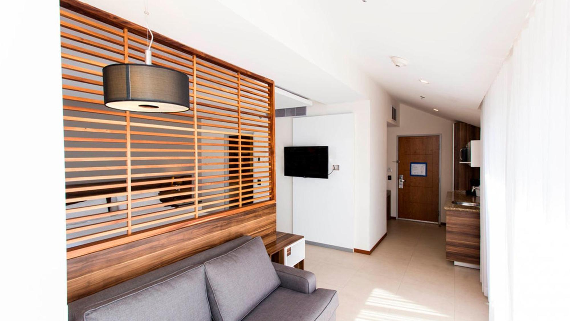 King Suite Terrace City View