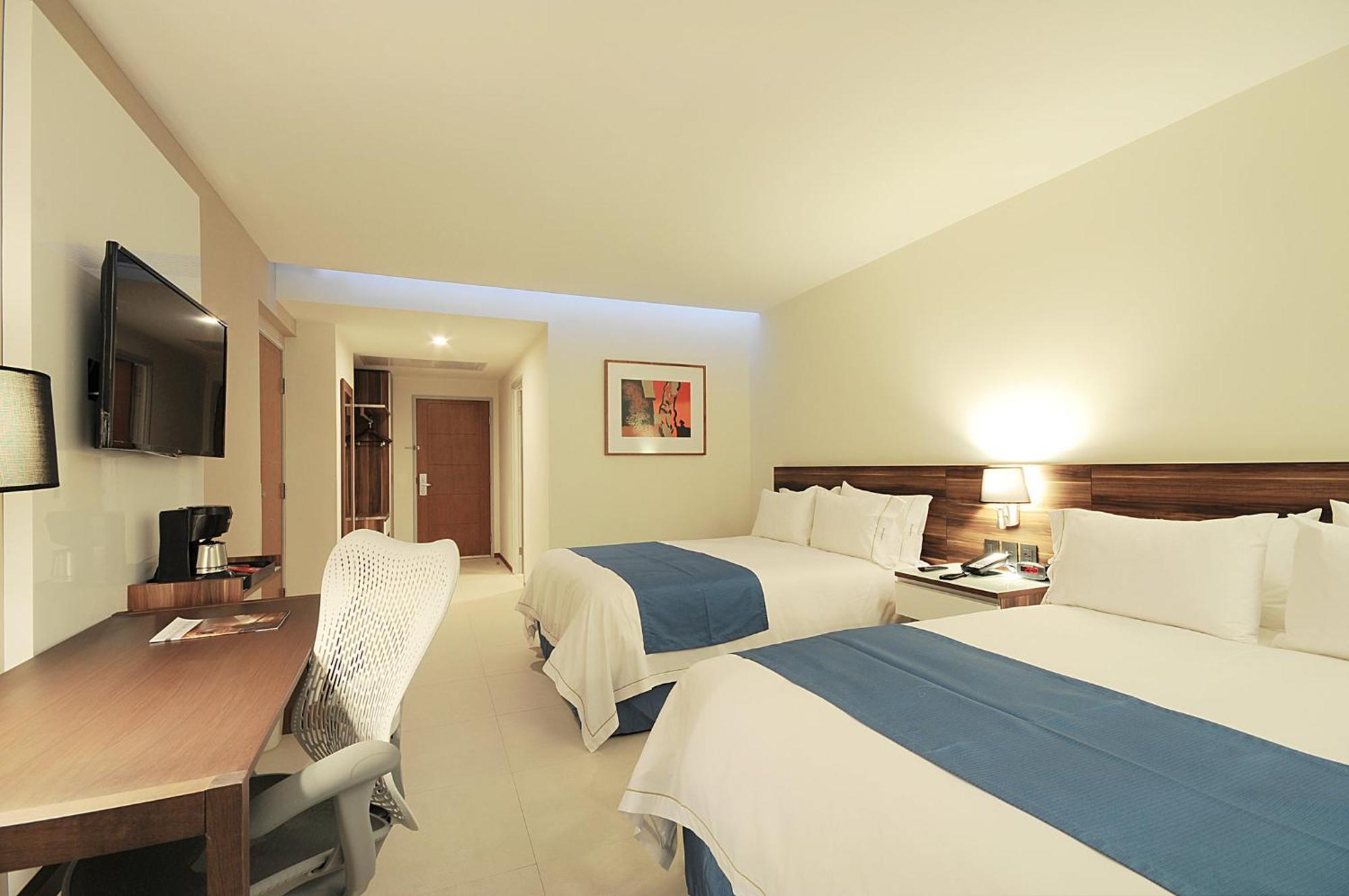 Standard Queen Room Two Queen Beds