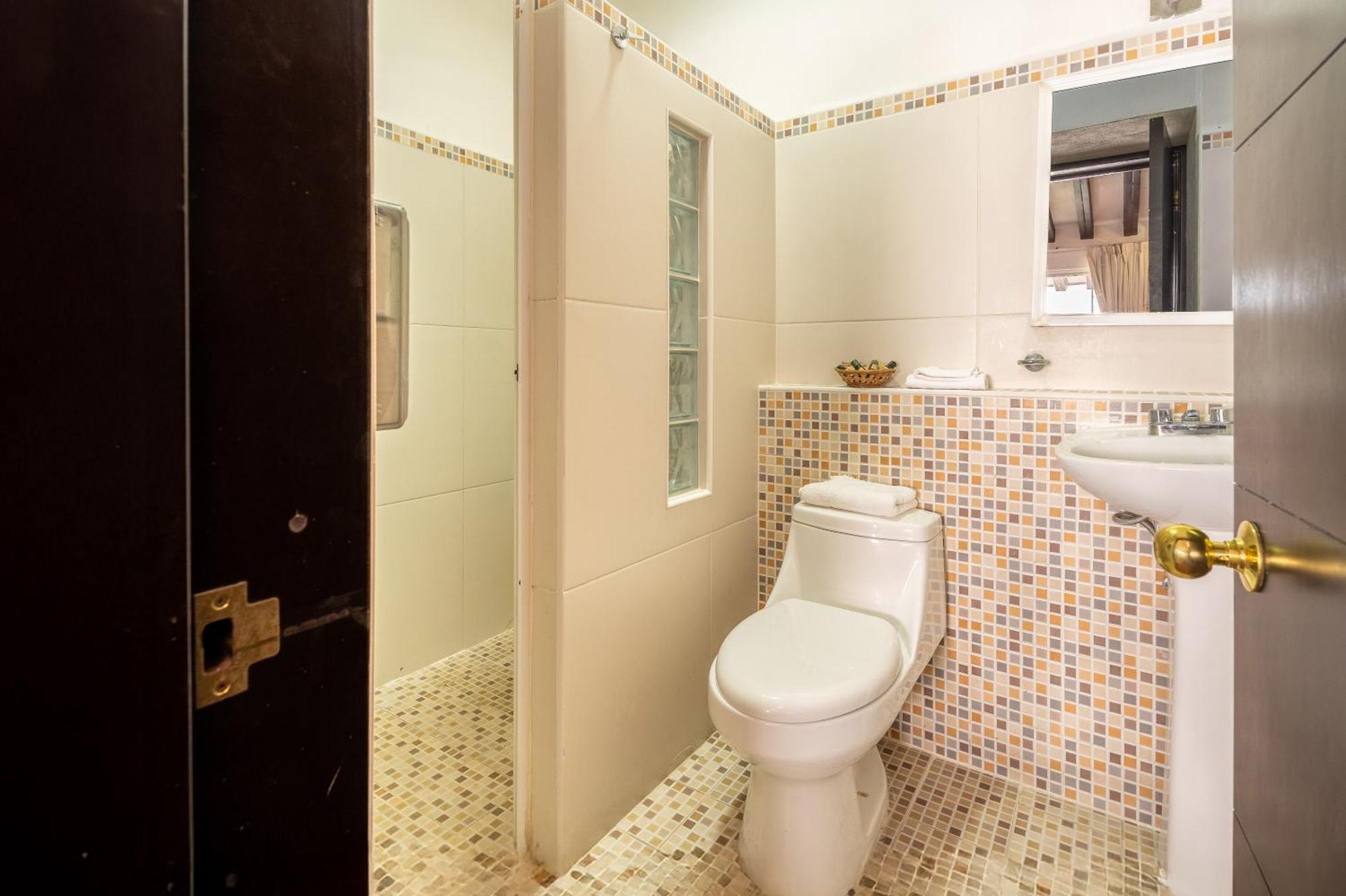 Junior Room,1717081537:JPEG