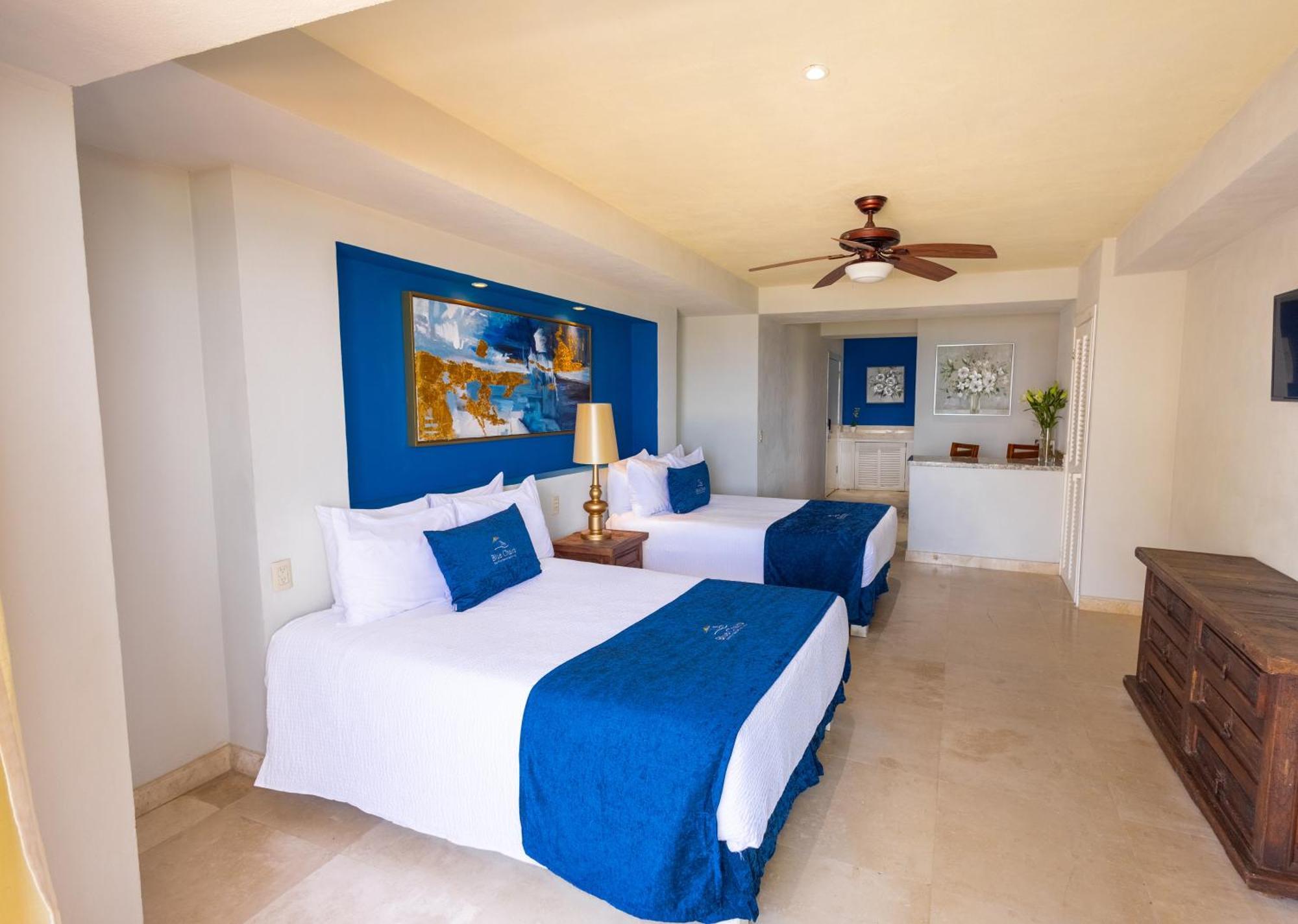 Lush Partial Bay View 2 Queen Beds