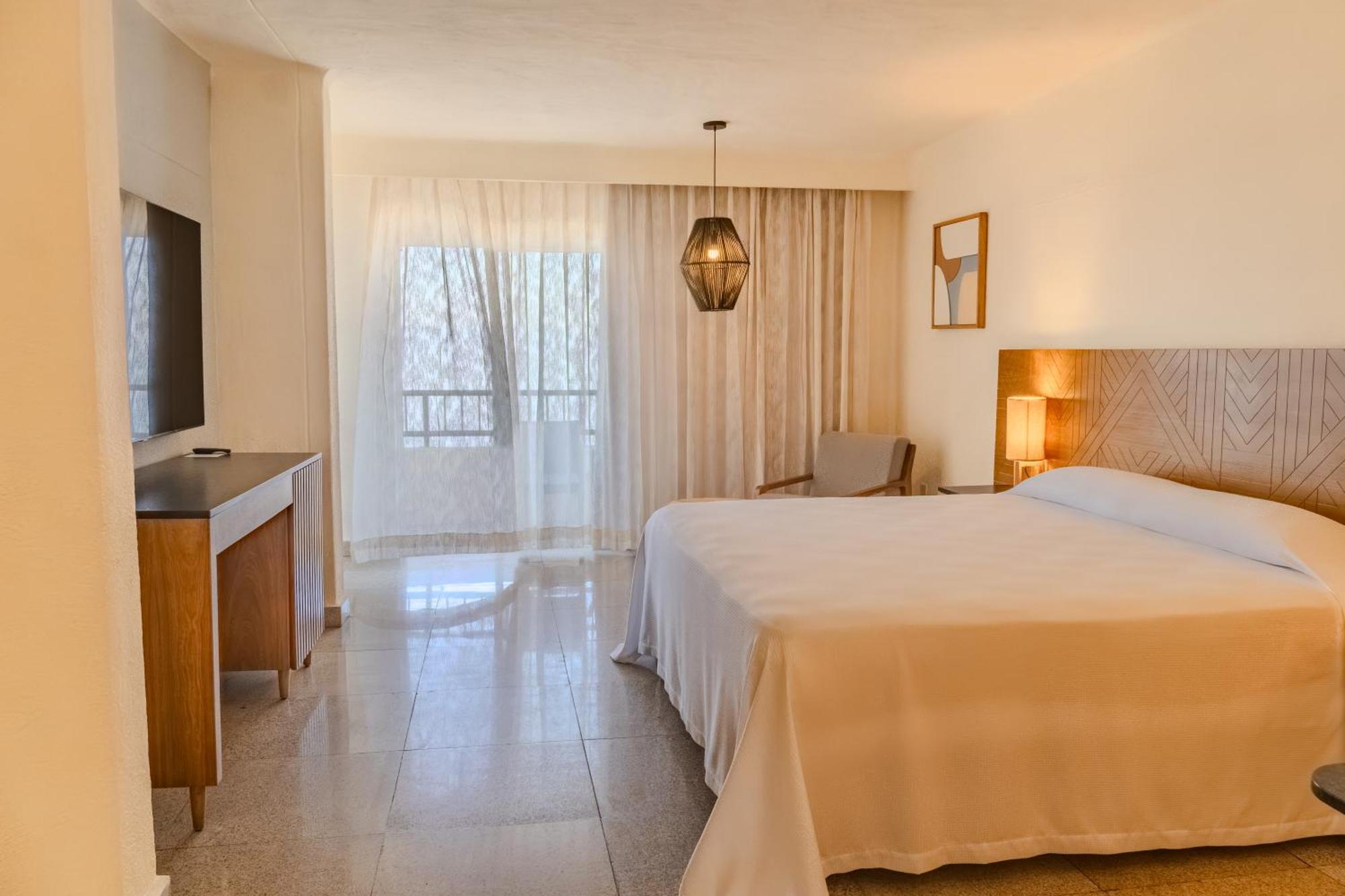 Double or Twin Room Pool View