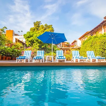 Hotel Posada De Roger - Near Los Muertos Beach-2
