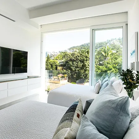Modern Newly Remodeled Oceanfront 2X2 Lower Conchas Chinas Condo-3
