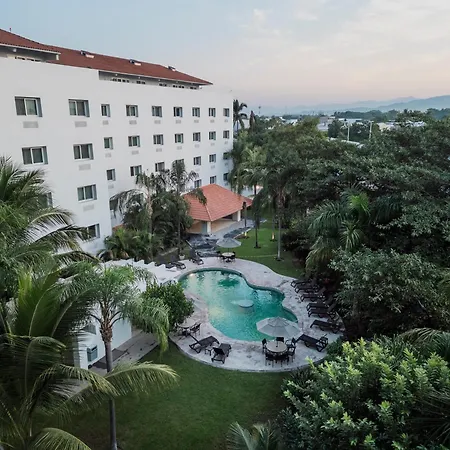 Comfort Inn Puerto Vallarta Golfside & Marina-2