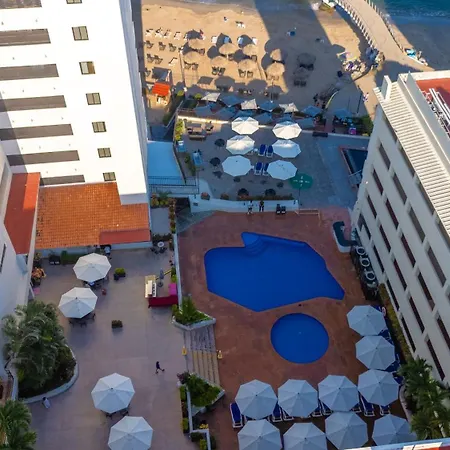 Delfin Beachfront Resort - Downtown Puerto Vallarta Optional All-Inclusive-3