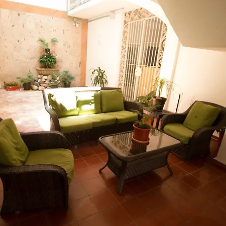 Suites Plaza Del Rio - Family Hotel Malecon Centro-3