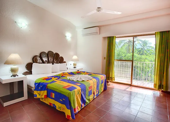 Suites Plaza Del Rio - Family Hotel Malecon Centro Puerto Vallarta