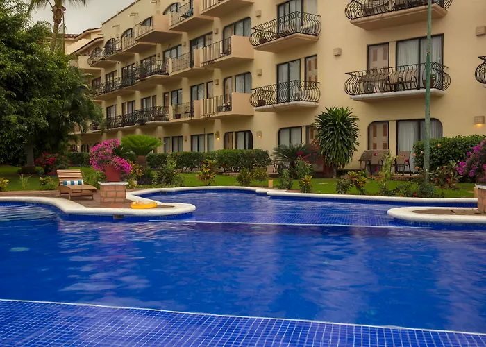 Puerto Vallarta HotelsFlamingo Vallarta & Marina