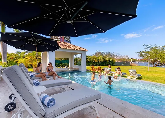 Capitalia Tres Mares Beach Residences & Marina Puerto Vallarta