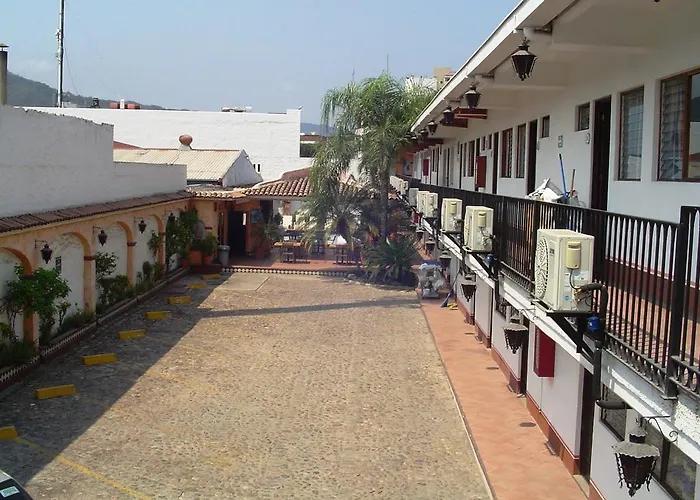 Hotel & Suites Coral Puerto Vallarta
